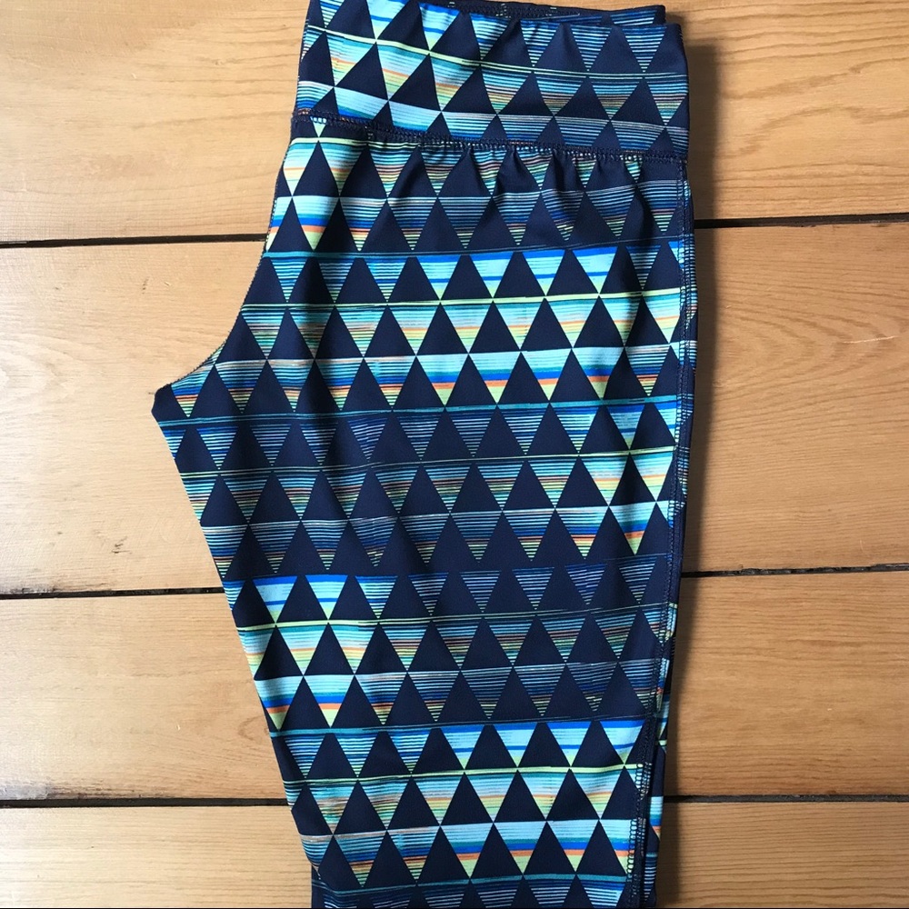 Mossimo athletic leggings women’s size large Aztec